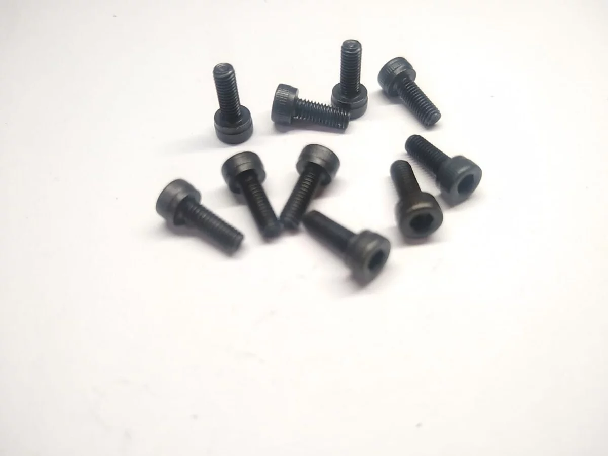 Tornillo hexagono Socket Cap Head M2 x 8mm  (10 unidades)